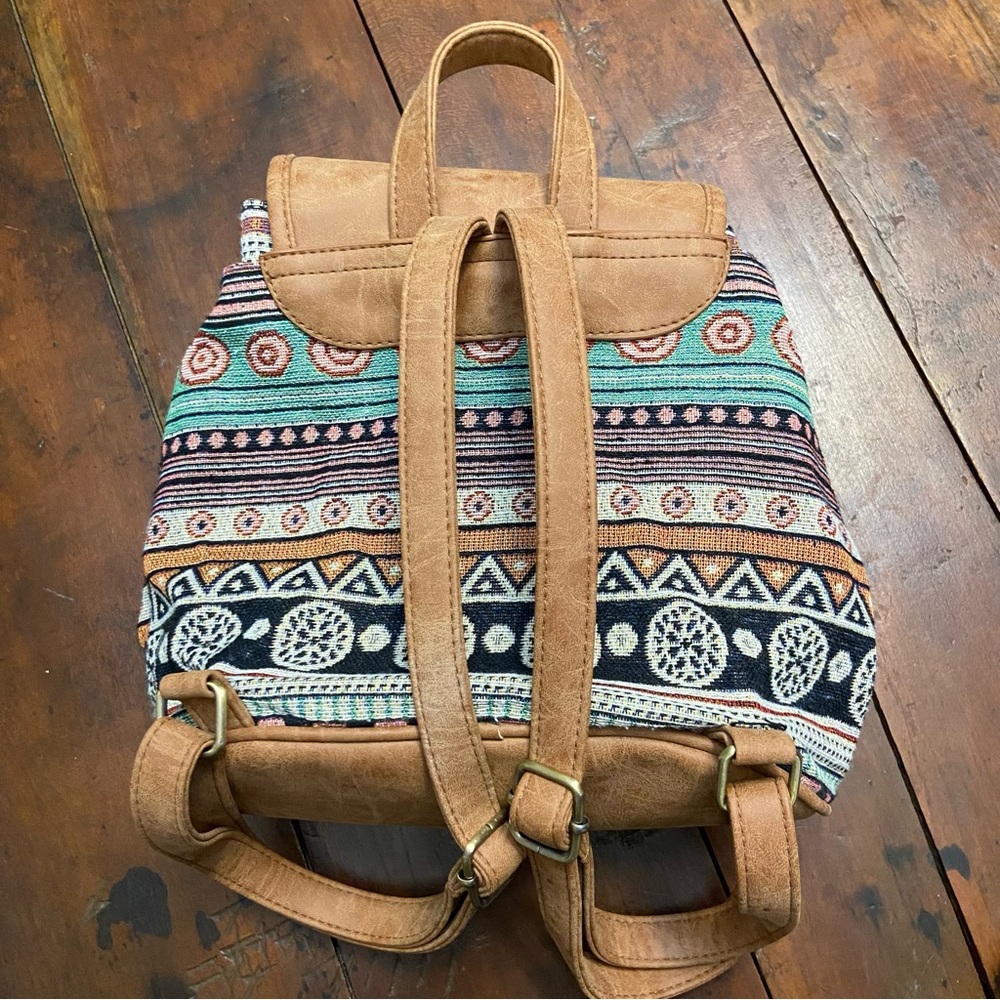 Tribal Pattern Tan Backpack - Picture 3 of 7